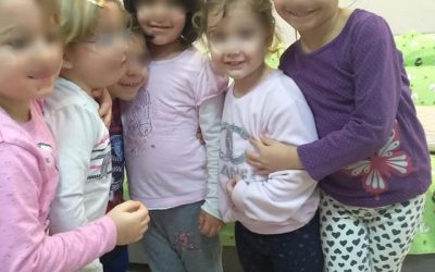 Sretan vam DAN ZAGRLJAJA! Zagrlite danas nekoga, učinite to punim srcem i cijelim bićem kao što djeca rade