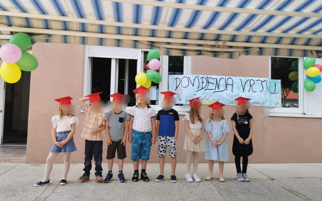 Naši predškolci su dobili svoje diplome iz male škole ❤️