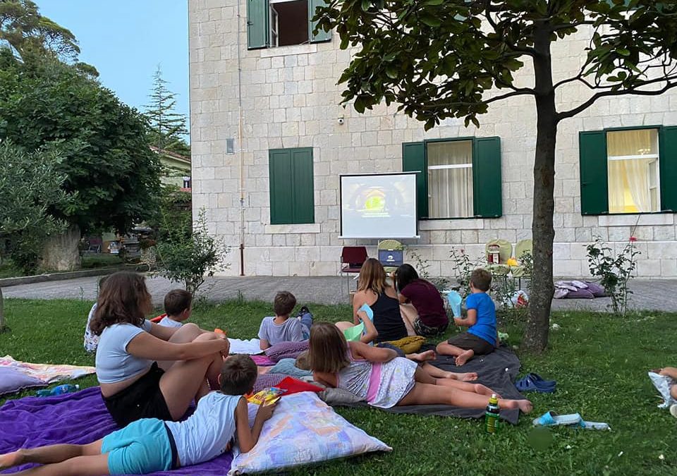 Predstavljamo vam ljetno kino Miljenko i Dobrila