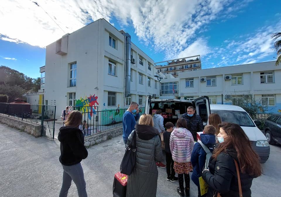 Darivala su nas djeca  OŠ Spinut