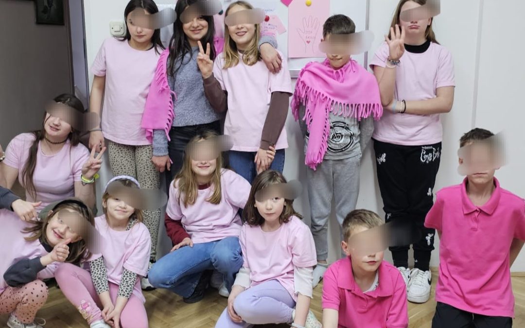 DAN RUŽIČASTIH MAJICA – Dan borbe protiv vršnjačkog nasilja